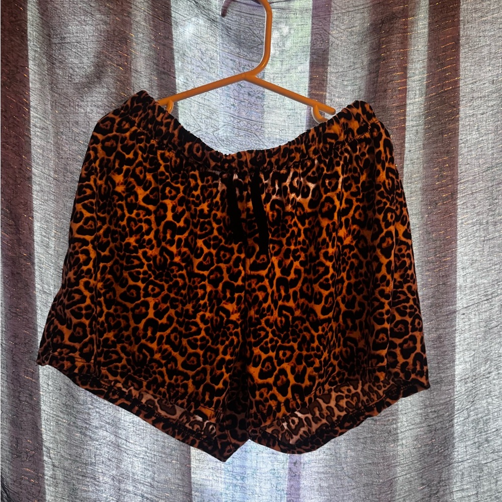 Leopard Print Shorts 🐆